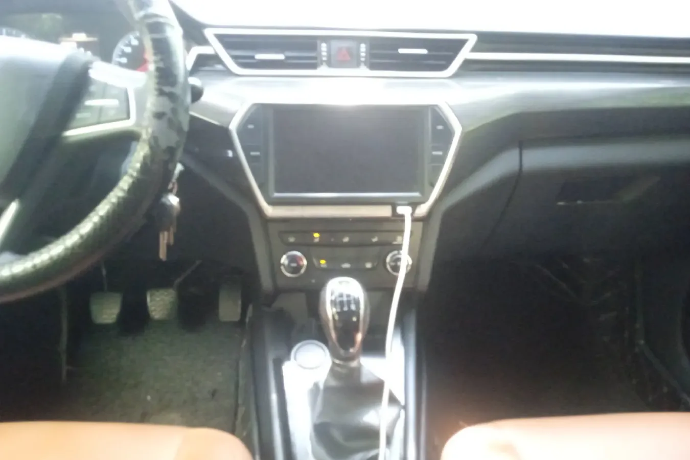 2018 FAW Jumpal CX65 1.5L 113HP L4 5MT,autocango,china used car exporter,china ev exporter,chinese used car exporter,chinese used ev exporter