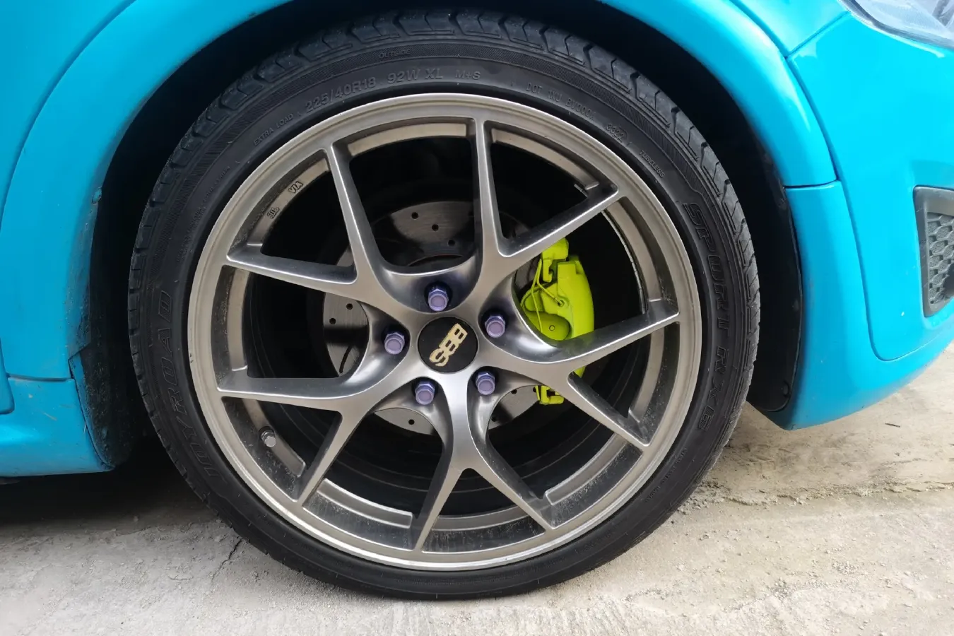 2012 Volvo C30 2.0L 145HP L4 6DCT,autocango,china used car exporter,china ev exporter,chinese used car exporter,chinese used ev exporter