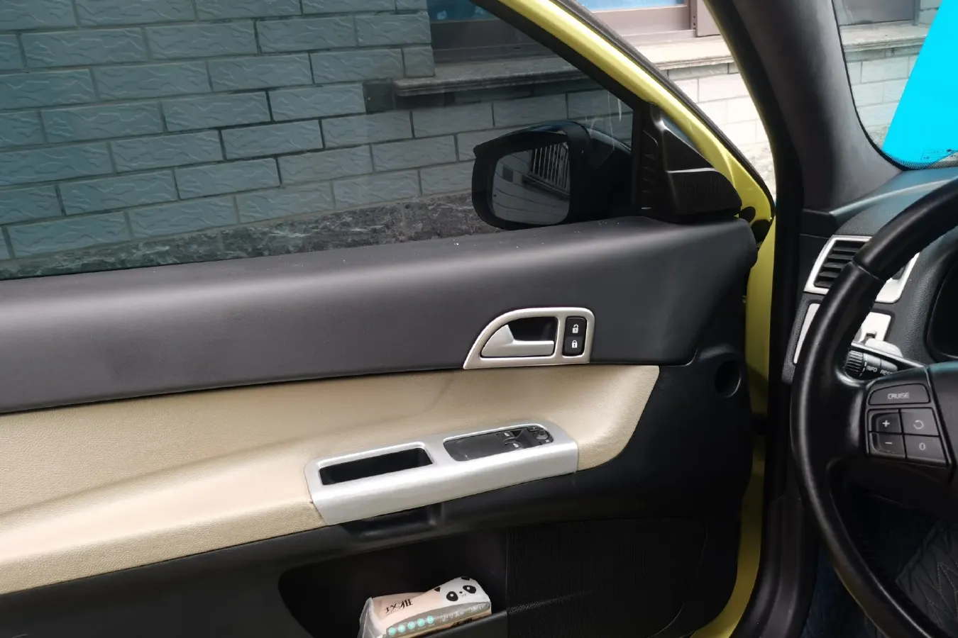 2012 Volvo C30 2.0L 145HP L4 6DCT,autocango,china used car exporter,china ev exporter,chinese used car exporter,chinese used ev exporter