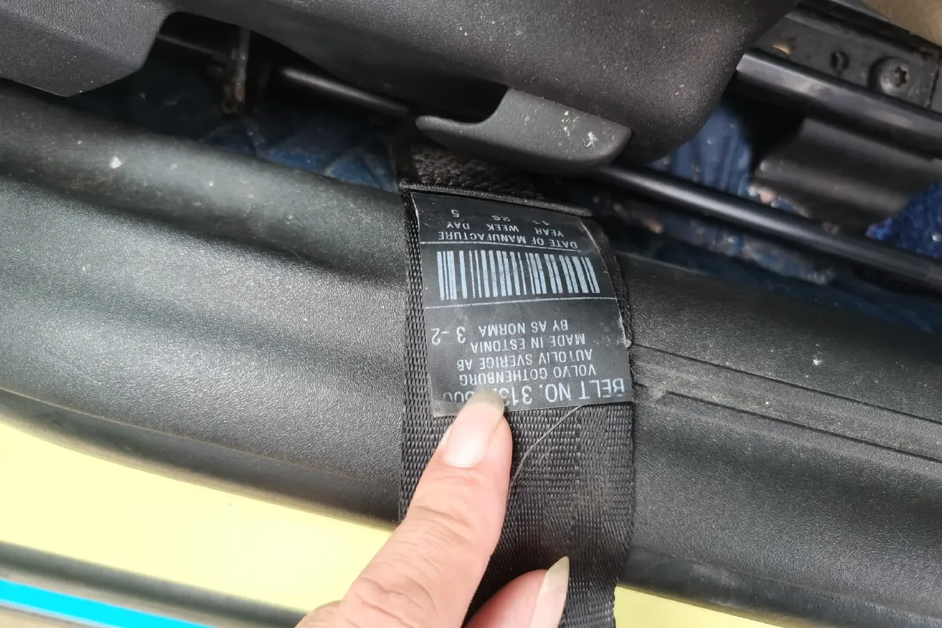 2012 Volvo C30 2.0L 145HP L4 6DCT,autocango,china used car exporter,china ev exporter,chinese used car exporter,chinese used ev exporter