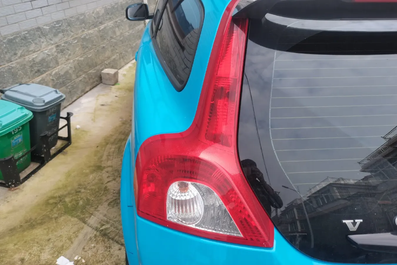 2012 Volvo C30 2.0L 145HP L4 6DCT,autocango,china used car exporter,china ev exporter,chinese used car exporter,chinese used ev exporter