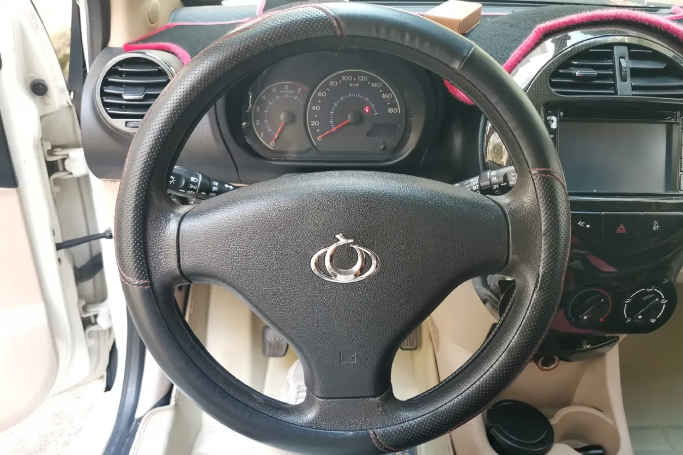 2011 Geely Panda Classic 1.3L 86HP L4 5MT,autocango,china used car exporter,china ev exporter,chinese used car exporter,chinese used ev exporter