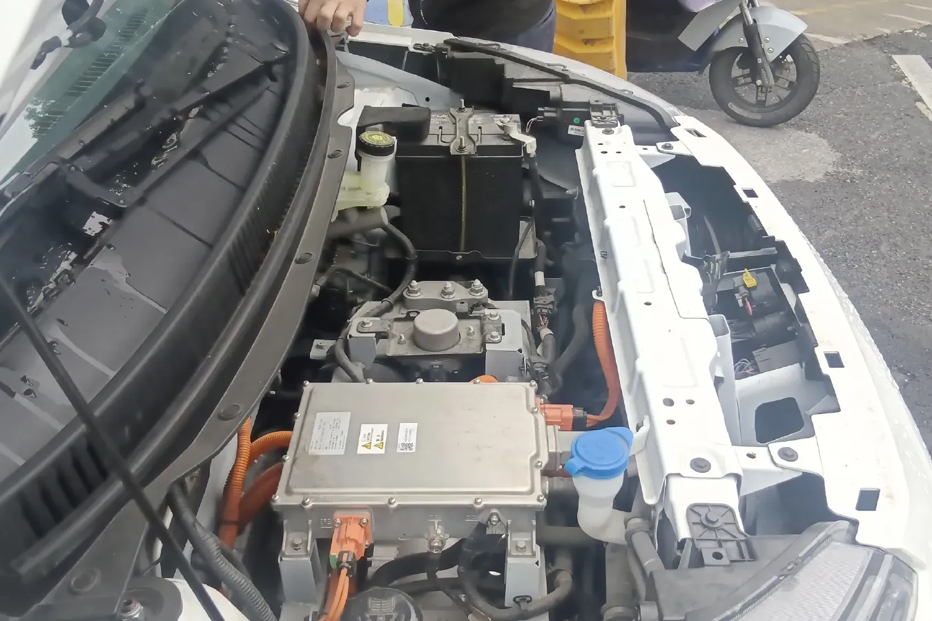 2022 DaYun YueHu BEV 30.66KWH,autocango,china used car exporter,china ev exporter,chinese used car exporter,chinese used ev exporter