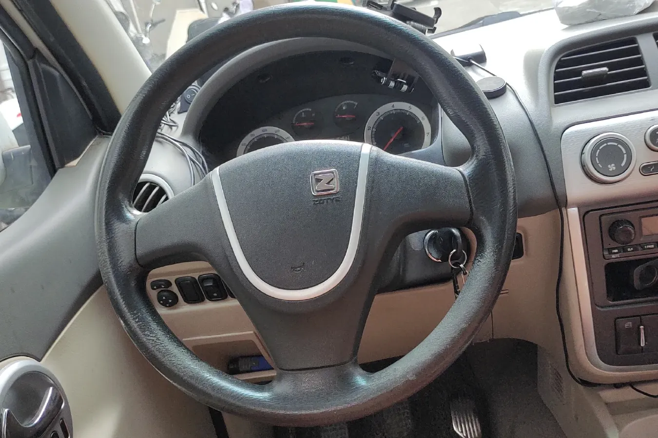 2010 Zotye 5008 1.3L 93HP L4 5MT,autocango,china used car exporter,china ev exporter,chinese used car exporter,chinese used ev exporter