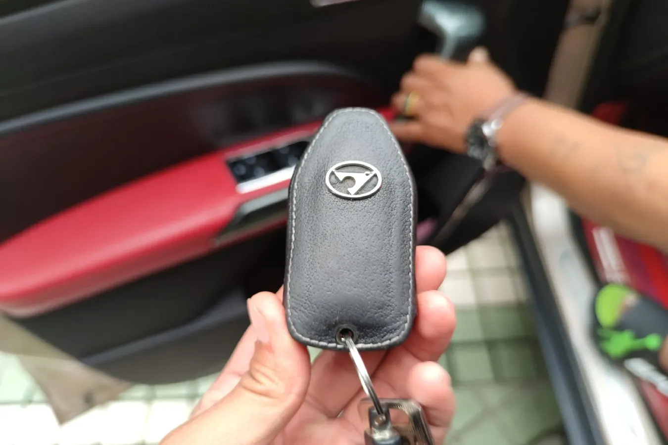 2017 Leopaard CS9 1.5L 113HP L4 CVT,autocango,china used car exporter,china ev exporter,chinese used car exporter,chinese used ev exporter