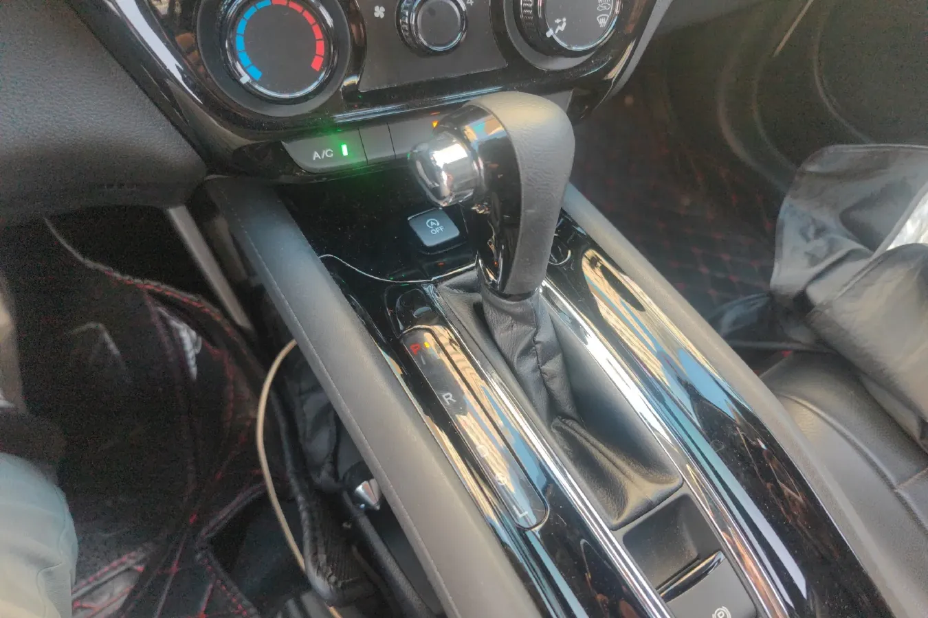 2020 Honda Vezel 1.5L 131HP L4 CVT,autocango,china used car exporter,china ev exporter,chinese used car exporter,chinese used ev exporter