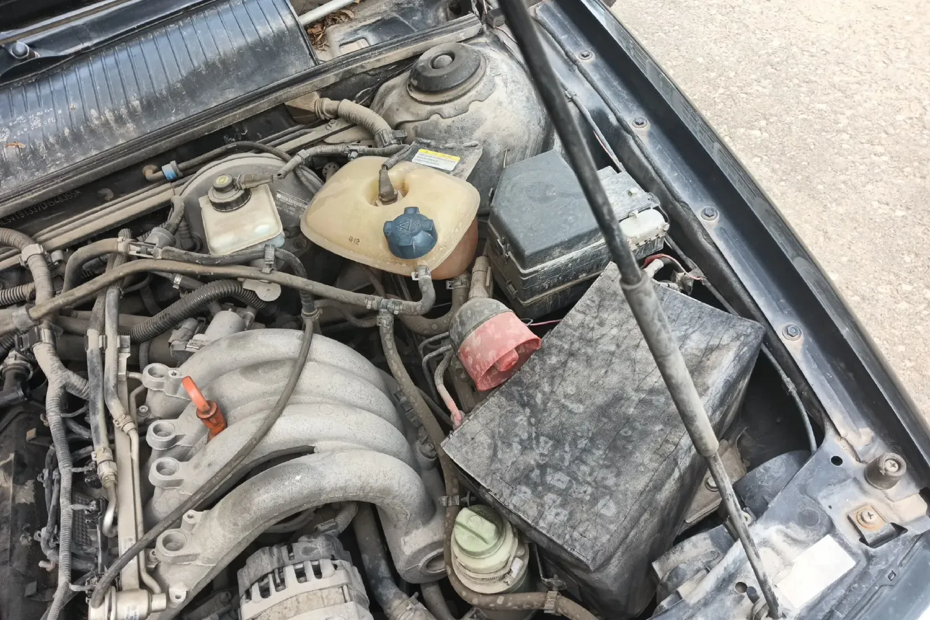 2008 Volkswagen Santana Vista 1.8L 101HP L4 5MT,autocango,china used car exporter,china ev exporter,chinese used car exporter,chinese used ev exporter