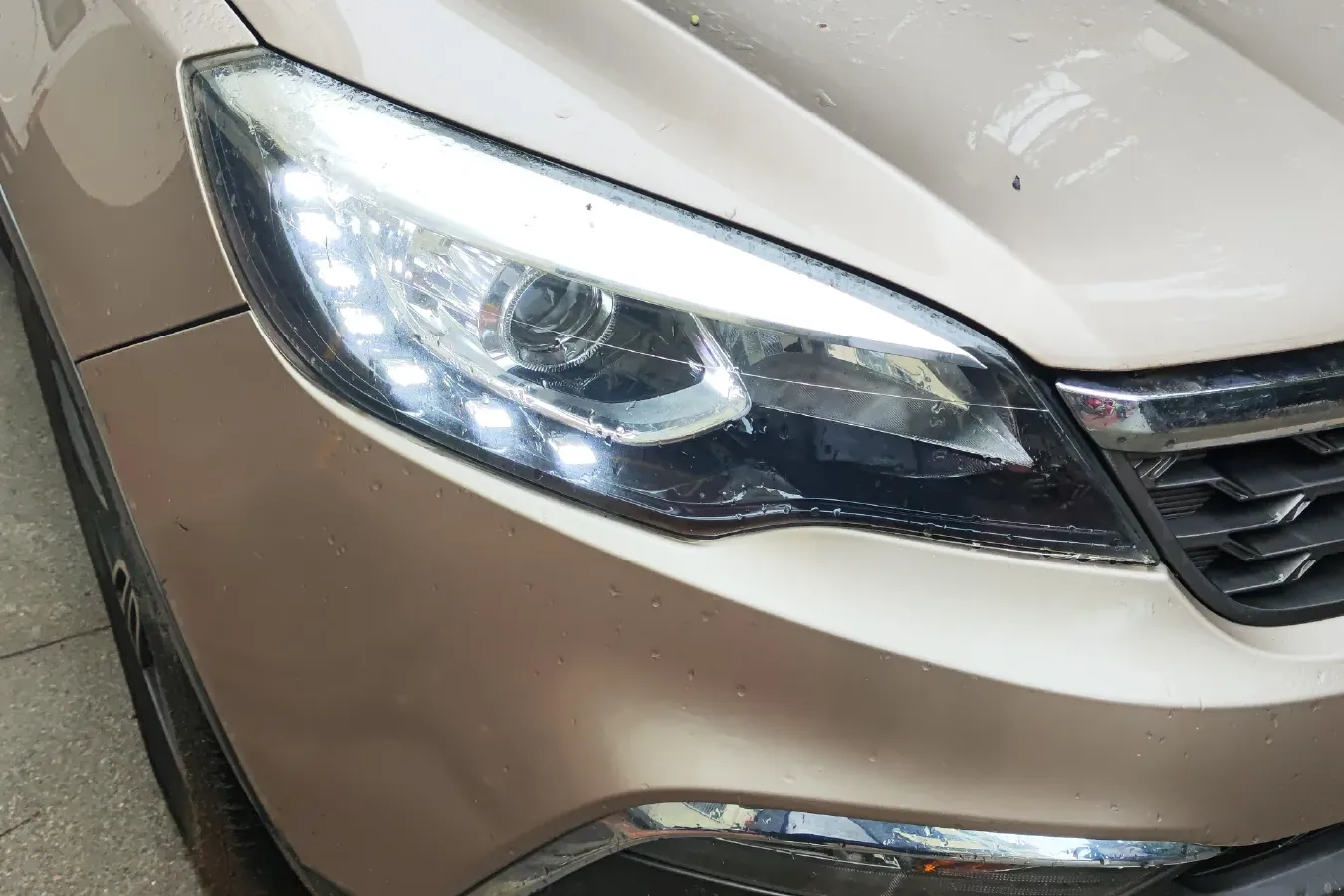 2015 Leopaard CS10 2.0T 177HP L4 6MT,autocango,china used car exporter,china ev exporter,chinese used car exporter,chinese used ev exporter