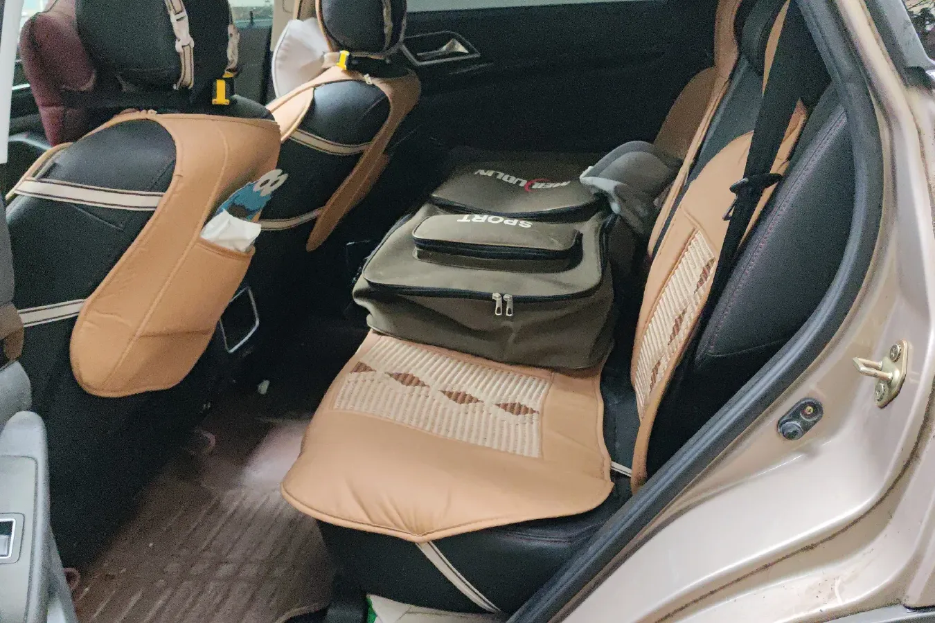 2015 Leopaard CS10 2.0T 177HP L4 6MT,autocango,china used car exporter,china ev exporter,chinese used car exporter,chinese used ev exporter