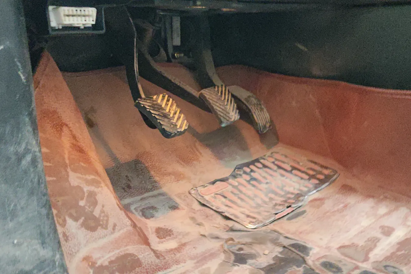 2015 Leopaard CS10 2.0T 177HP L4 6MT,autocango,china used car exporter,china ev exporter,chinese used car exporter,chinese used ev exporter