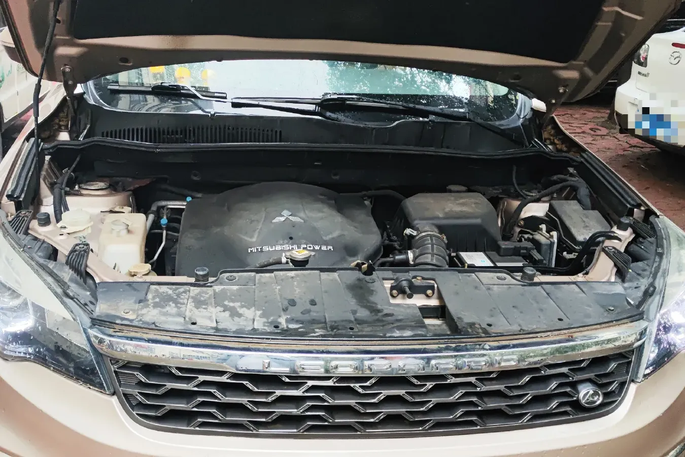 2015 Leopaard CS10 2.0T 177HP L4 6MT,autocango,china used car exporter,china ev exporter,chinese used car exporter,chinese used ev exporter