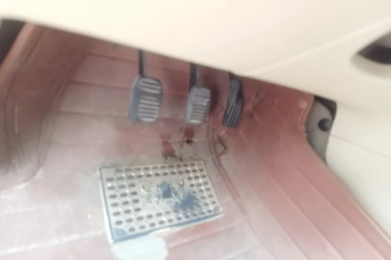 2009 BYD F3R 1.5L 102HP L4 5MT,autocango,china used car exporter,china ev exporter,chinese used car exporter,chinese used ev exporter