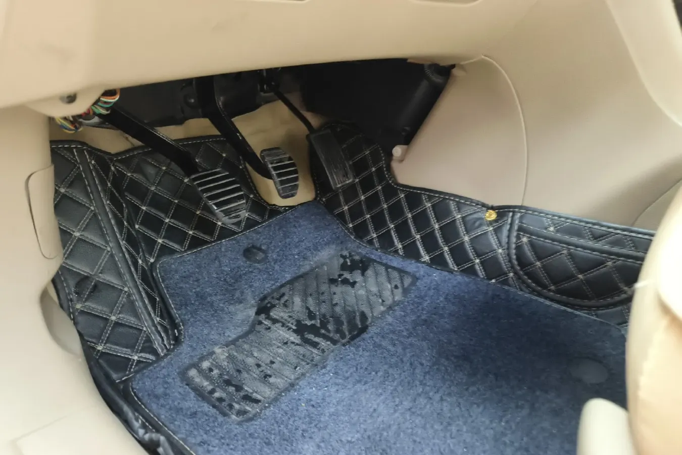 2011 BYD F6 1.8L 122HP L4 5MT,autocango,china used car exporter,china ev exporter,chinese used car exporter,chinese used ev exporter