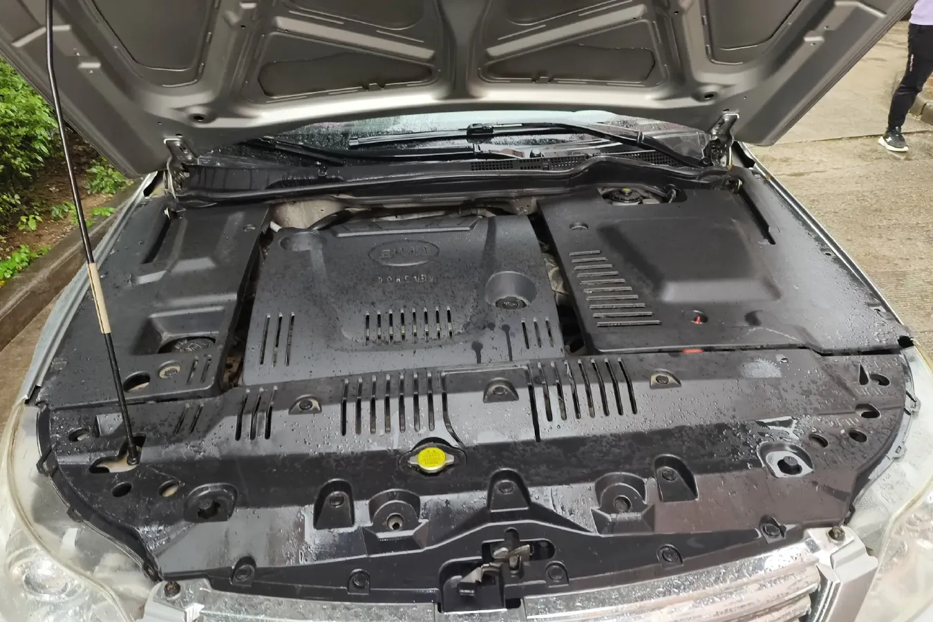 2011 BYD F6 1.8L 122HP L4 5MT,autocango,china used car exporter,china ev exporter,chinese used car exporter,chinese used ev exporter