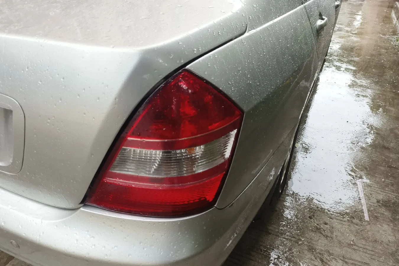 2011 BYD F6 1.8L 122HP L4 5MT,autocango,china used car exporter,china ev exporter,chinese used car exporter,chinese used ev exporter