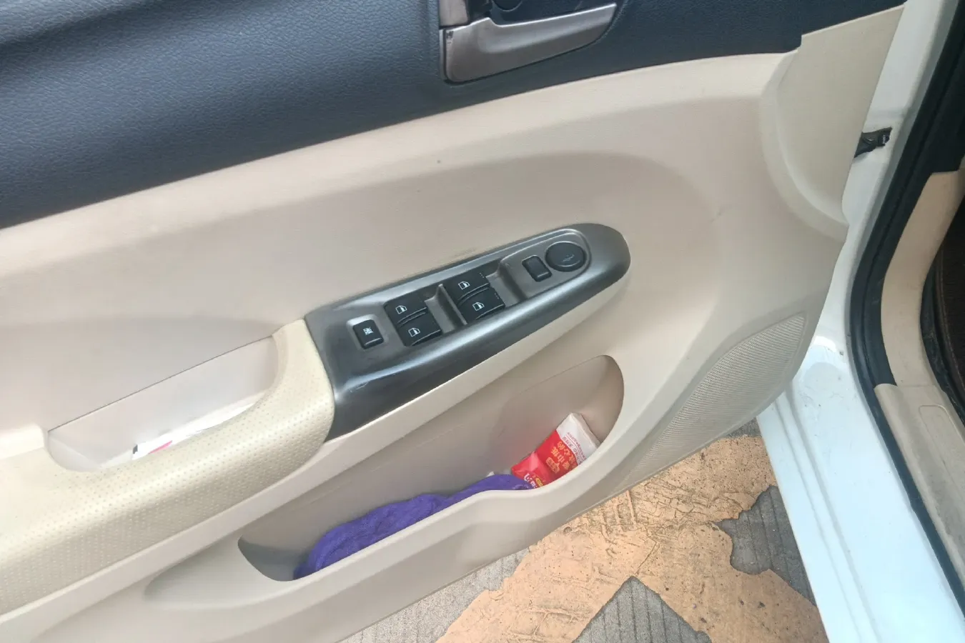 2013 HaiMa M3 1.5L 112HP L4 5MT,autocango,china used car exporter,china ev exporter,chinese used car exporter,chinese used ev exporter