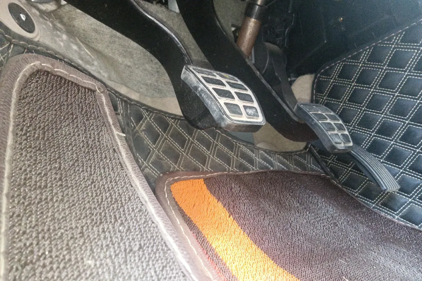 2013 HaiMa M3 1.5L 112HP L4 5MT,autocango,china used car exporter,china ev exporter,chinese used car exporter,chinese used ev exporter