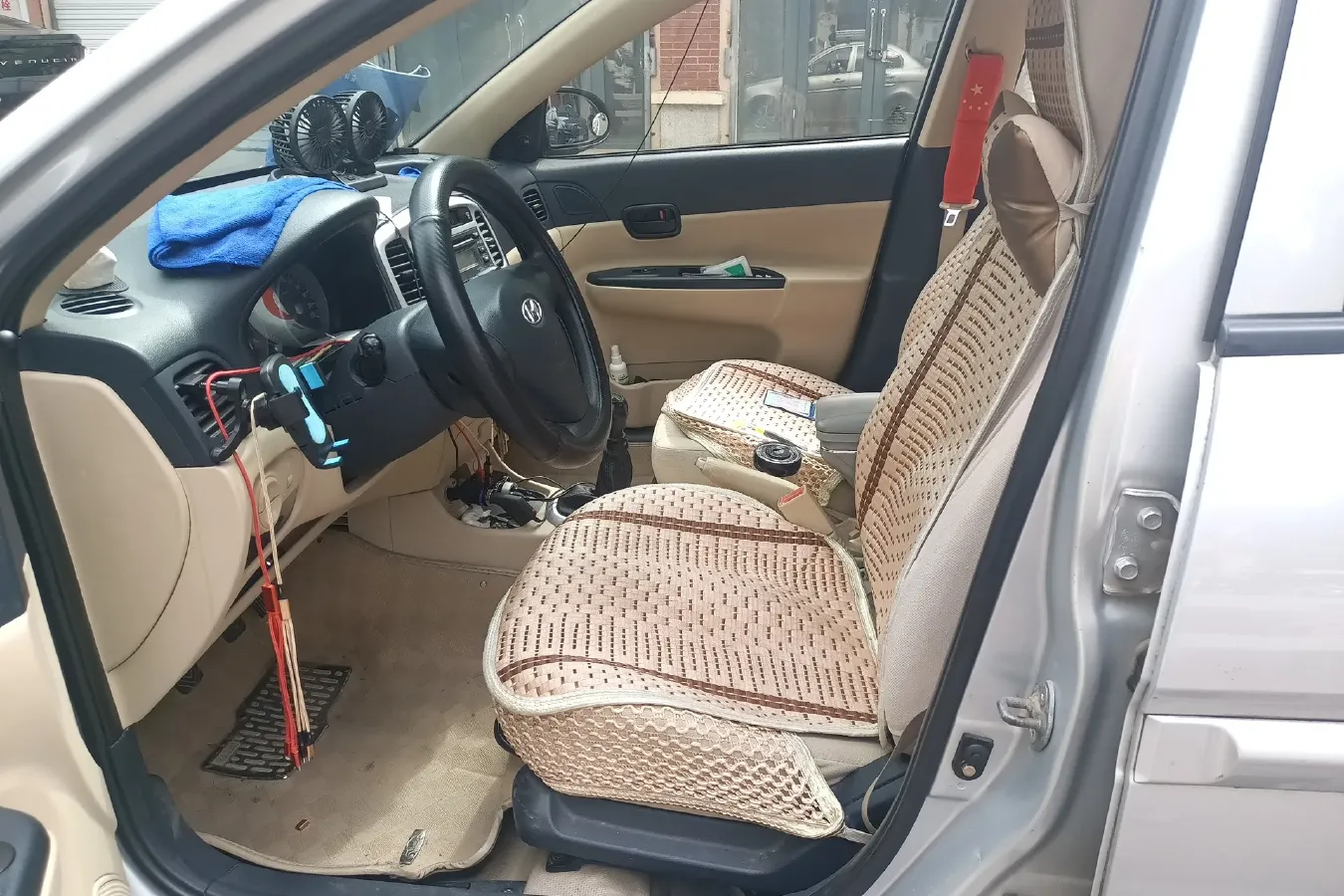 2011 Hyundai Accent 1.4L 95HP L4 5MT,autocango,china used car exporter,china ev exporter,chinese used car exporter,chinese used ev exporter