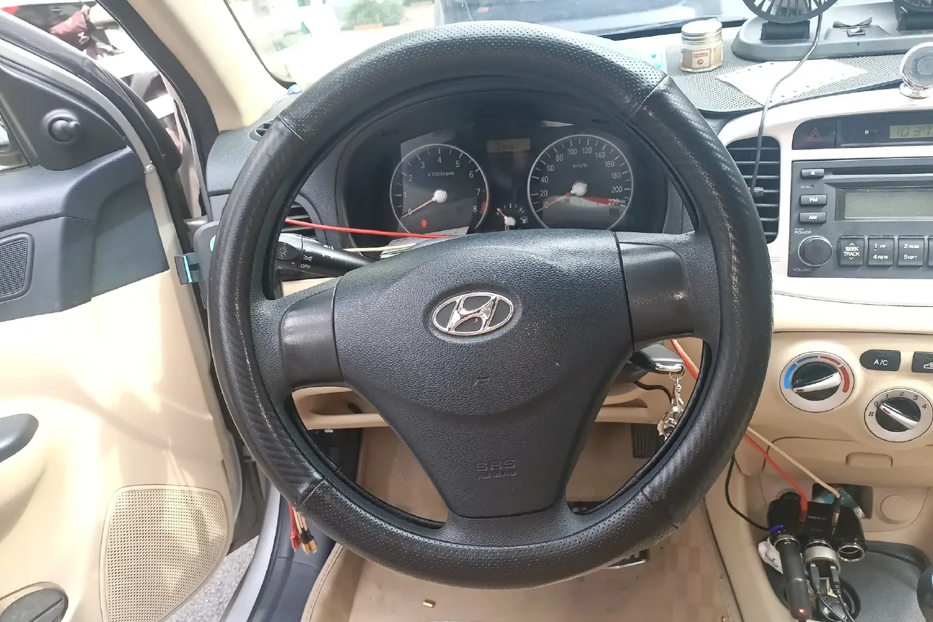 2011 Hyundai Accent 1.4L 95HP L4 5MT,autocango,china used car exporter,china ev exporter,chinese used car exporter,chinese used ev exporter