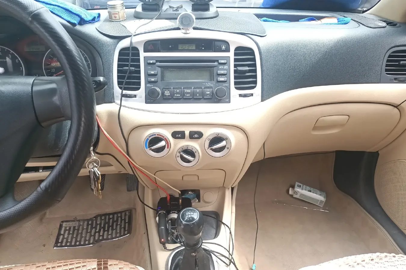 2011 Hyundai Accent 1.4L 95HP L4 5MT,autocango,china used car exporter,china ev exporter,chinese used car exporter,chinese used ev exporter