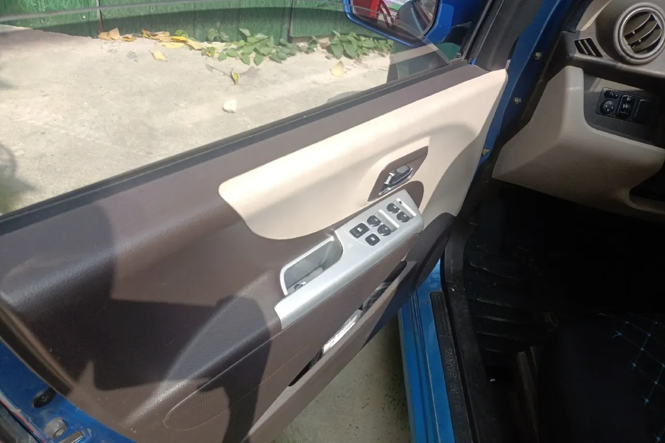 2014 Zotye Cloud 100 BEV 18KWH,autocango,china used car exporter,china ev exporter,chinese used car exporter,chinese used ev exporter