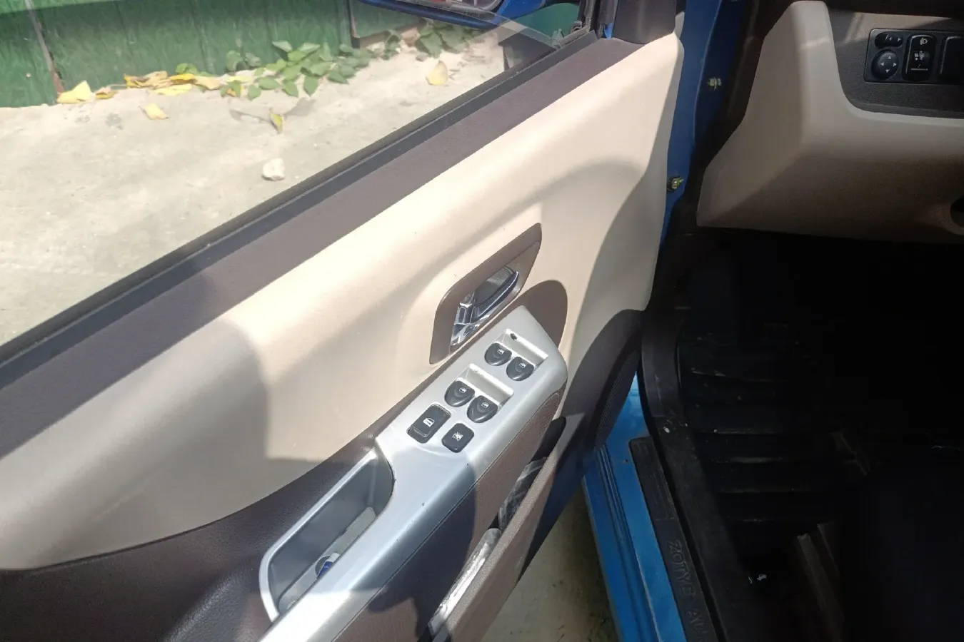 2014 Zotye Cloud 100 BEV 18KWH,autocango,china used car exporter,china ev exporter,chinese used car exporter,chinese used ev exporter