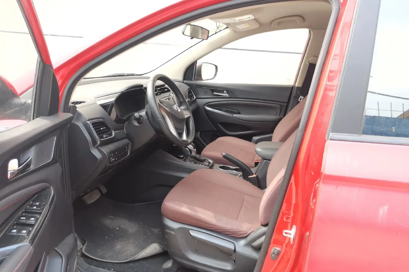 2017 ChangAn Oshan A800 1.5T 156HP L4 6AT,autocango,china used car exporter,china ev exporter,chinese used car exporter,chinese used ev exporter