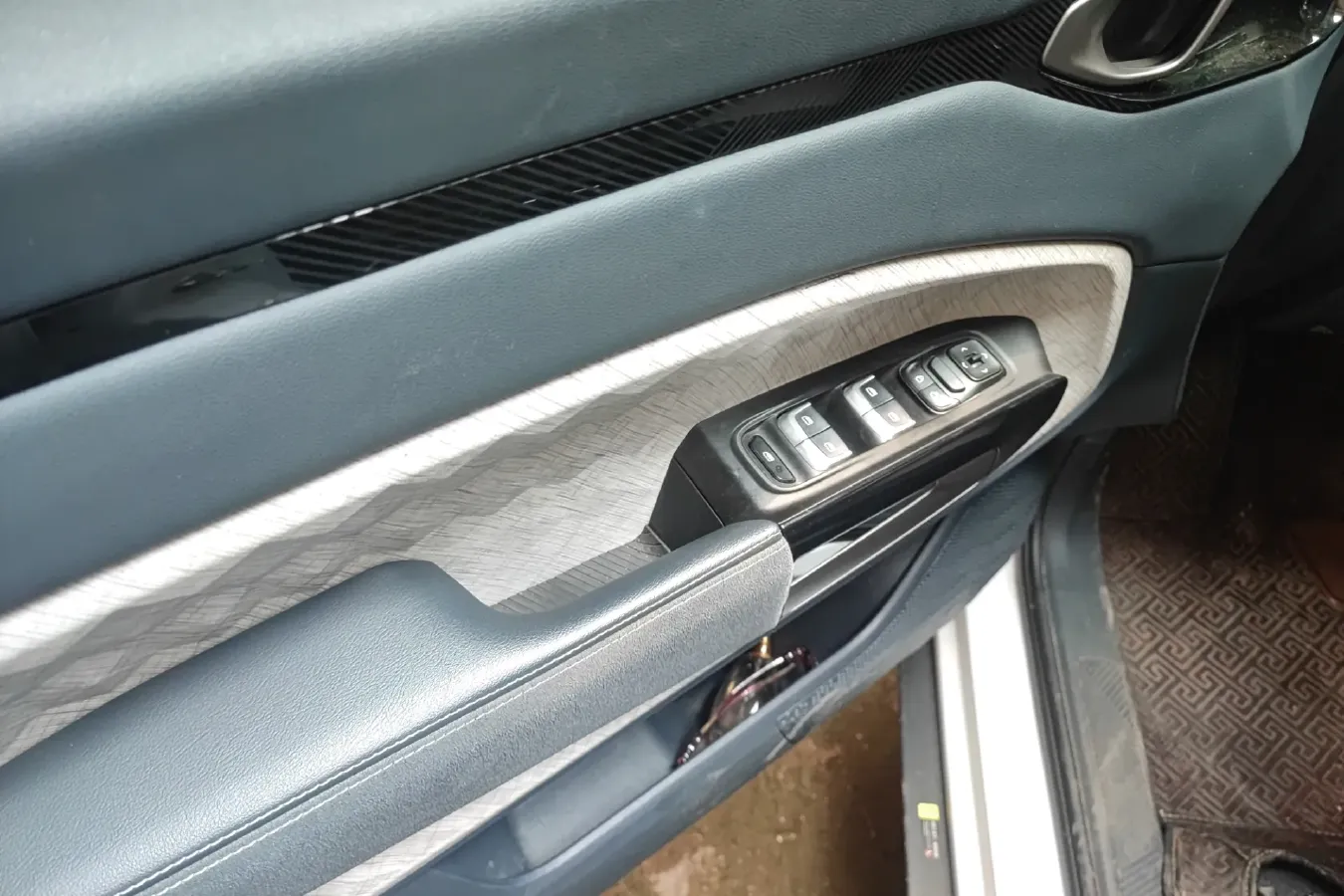 2019 BaoJun RM-5 1.5T 147HP L4 CVT,autocango,china used car exporter,china ev exporter,chinese used car exporter,chinese used ev exporter