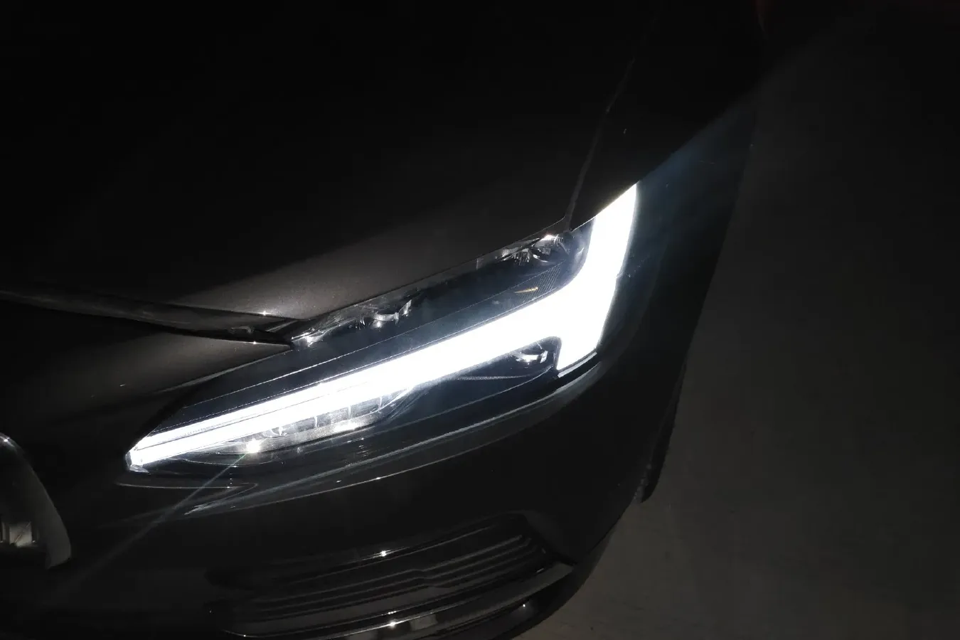 2021 Volvo S90 2.0T 303HP L4 8AT PHEV 11.6KWH,autocango,china used car exporter,china ev exporter,chinese used car exporter,chinese used ev exporter