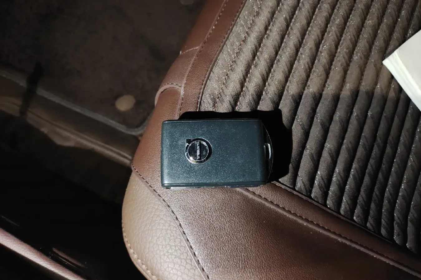 2021 Volvo S90 2.0T 303HP L4 8AT PHEV 11.6KWH,autocango,china used car exporter,china ev exporter,chinese used car exporter,chinese used ev exporter