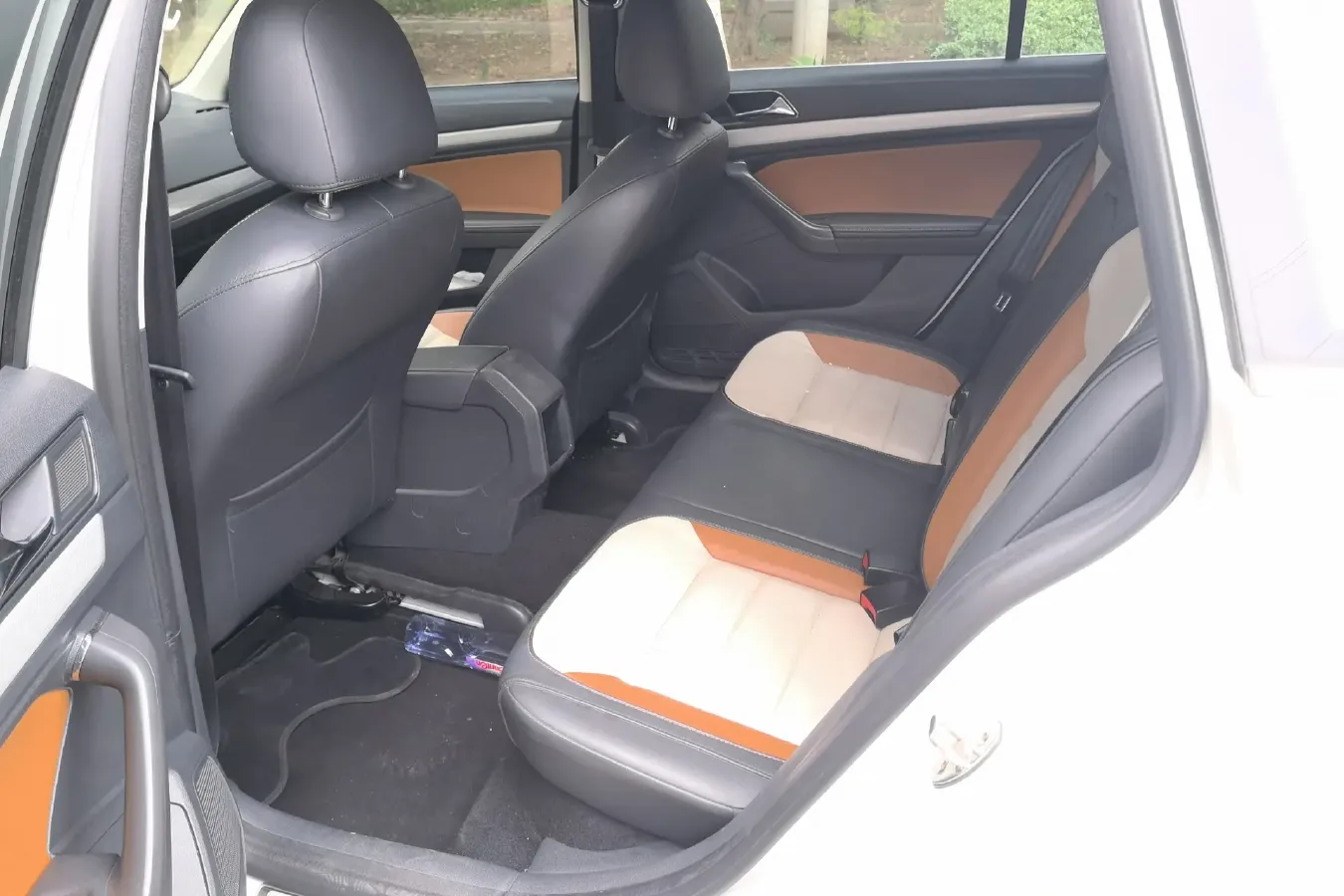 2016 Volkswagen Cross Lavida 1.6L 110HP L4 6AT,autocango,china used car exporter,china ev exporter,chinese used car exporter,chinese used ev exporter