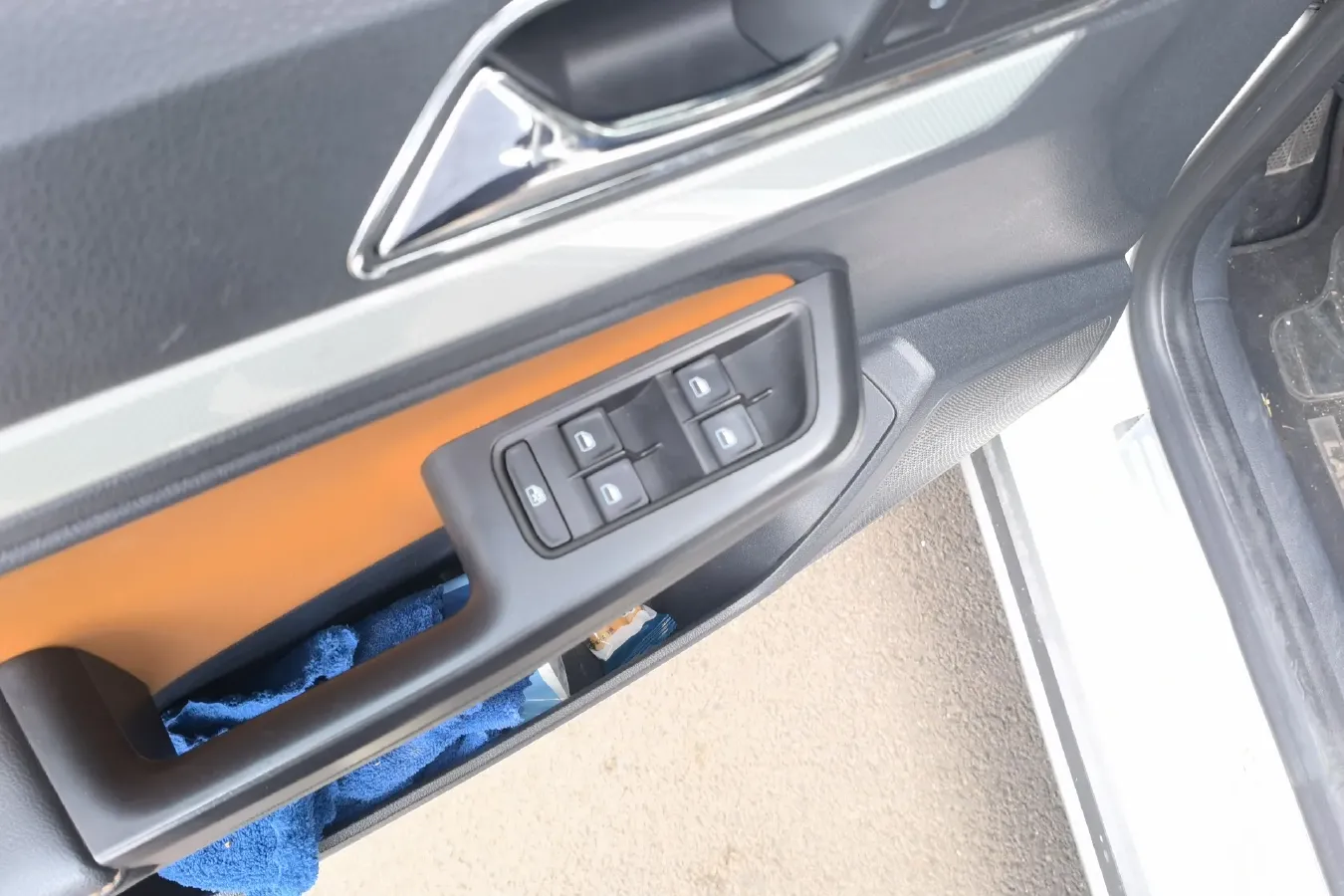 2016 Volkswagen Cross Lavida 1.6L 110HP L4 6AT,autocango,china used car exporter,china ev exporter,chinese used car exporter,chinese used ev exporter