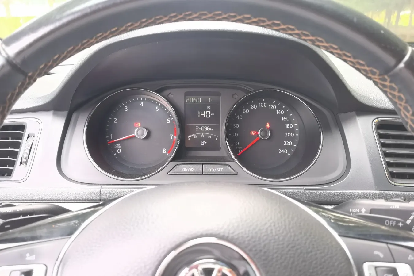 2016 Volkswagen Cross Lavida 1.6L 110HP L4 6AT,autocango,china used car exporter,china ev exporter,chinese used car exporter,chinese used ev exporter