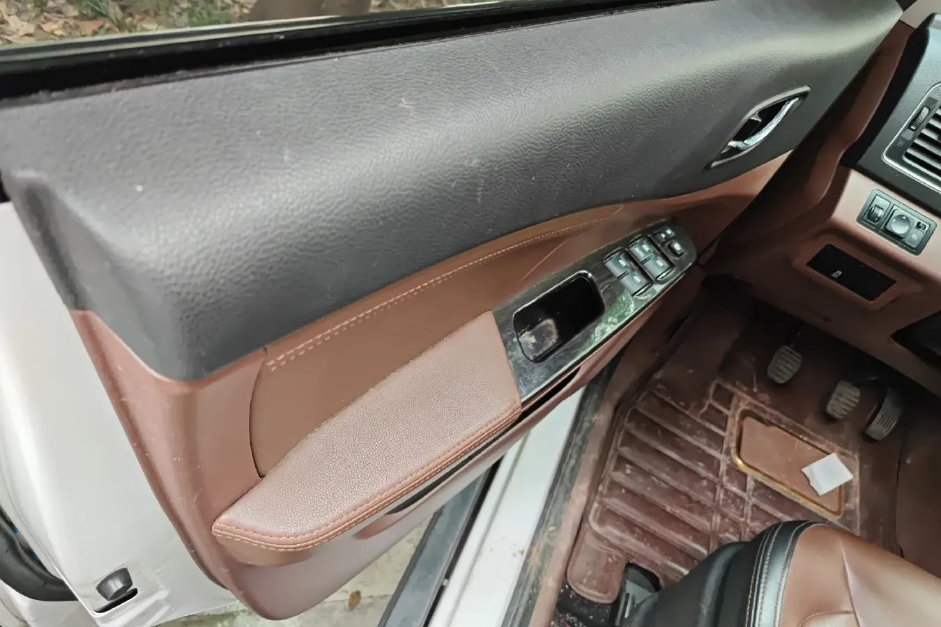 2016 DongFeng Forthing SX6 1.6L 122HP L4 5MT,autocango,china used car exporter,china ev exporter,chinese used car exporter,chinese used ev exporter