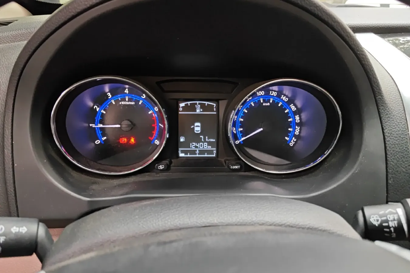 2016 DongFeng Forthing SX6 1.6L 122HP L4 5MT,autocango,china used car exporter,china ev exporter,chinese used car exporter,chinese used ev exporter