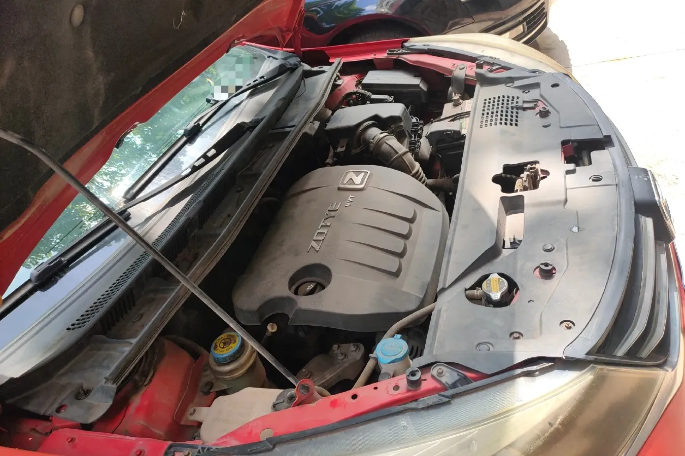 2014 Zotye Z300 1.5L 113HP L4 5MT,autocango,china used car exporter,china ev exporter,chinese used car exporter,chinese used ev exporter