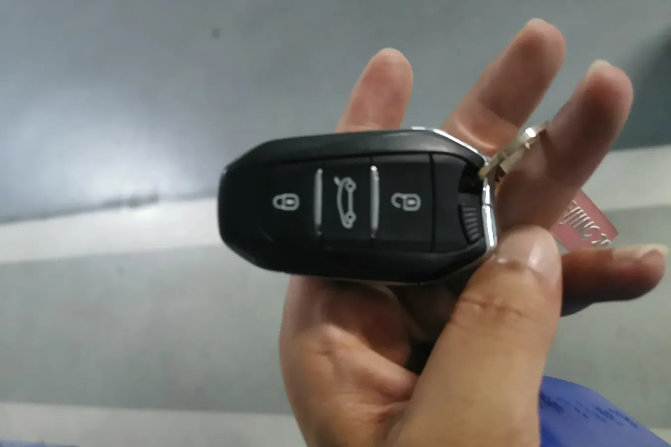 2015 Peugeot 308S 1.6T 167HP L4 6AT,autocango,china used car exporter,china ev exporter,chinese used car exporter,chinese used ev exporter