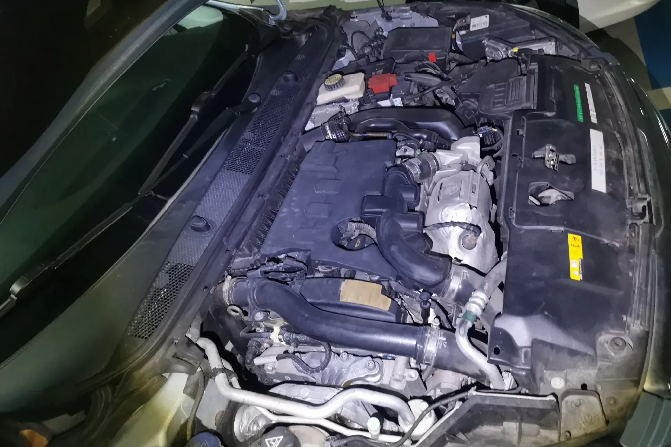 2015 Peugeot 308S 1.6T 167HP L4 6AT,autocango,china used car exporter,china ev exporter,chinese used car exporter,chinese used ev exporter