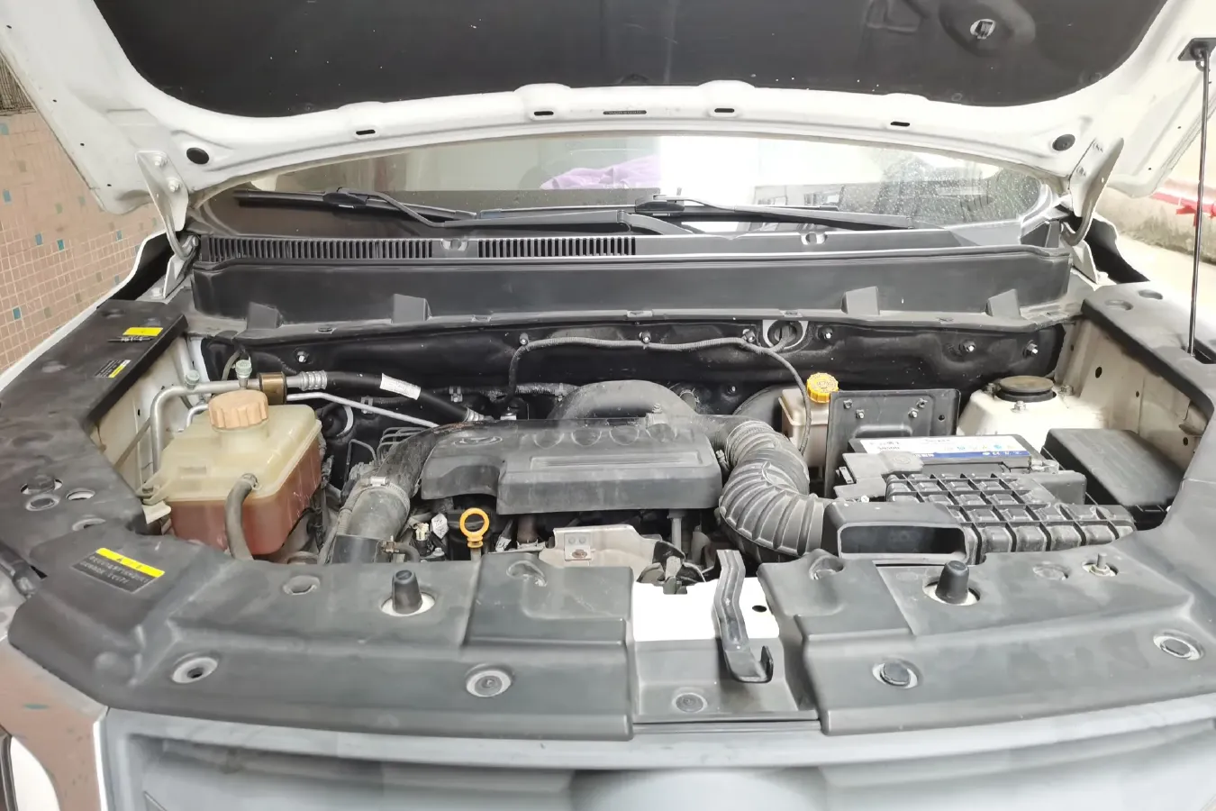 2017 BAIC Hyosow S5 1.3T 133HP L4 5MT,autocango,china used car exporter,china ev exporter,chinese used car exporter,chinese used ev exporter