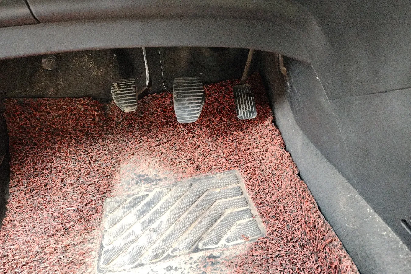 2012 DongFeng Aeolus H30 1.6L 106HP L4 5MT,autocango,china used car exporter,china ev exporter,chinese used car exporter,chinese used ev exporter