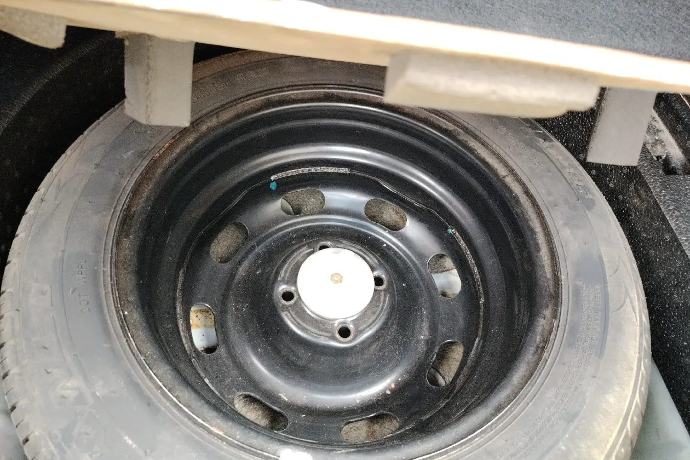 2012 DongFeng Aeolus H30 1.6L 106HP L4 5MT,autocango,china used car exporter,china ev exporter,chinese used car exporter,chinese used ev exporter