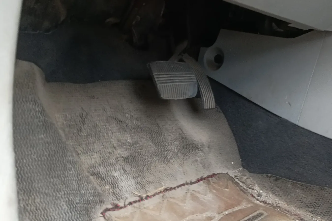 2015 Luxgen 5 1.8T 180HP L4 6AT,autocango,china used car exporter,china ev exporter,chinese used car exporter,chinese used ev exporter