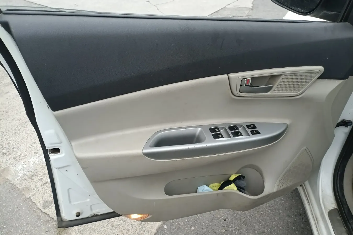 2012 ChangAn Alsvin V5 1.5L 114HP L4 5MT,autocango,china used car exporter,china ev exporter,chinese used car exporter,chinese used ev exporter