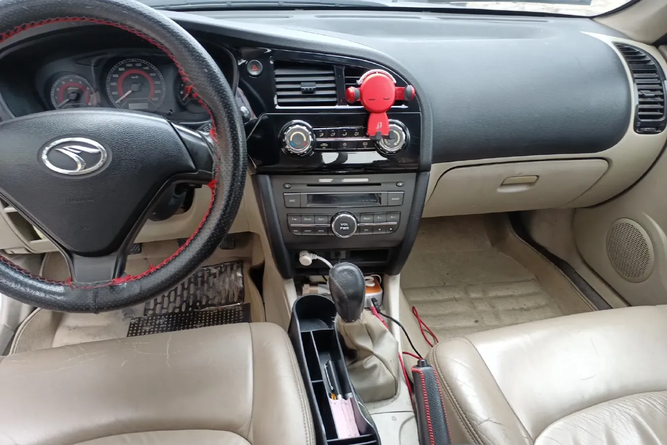 2012 Soueast V3 1.5L 120HP L4 5MT,autocango,china used car exporter,china ev exporter,chinese used car exporter,chinese used ev exporter