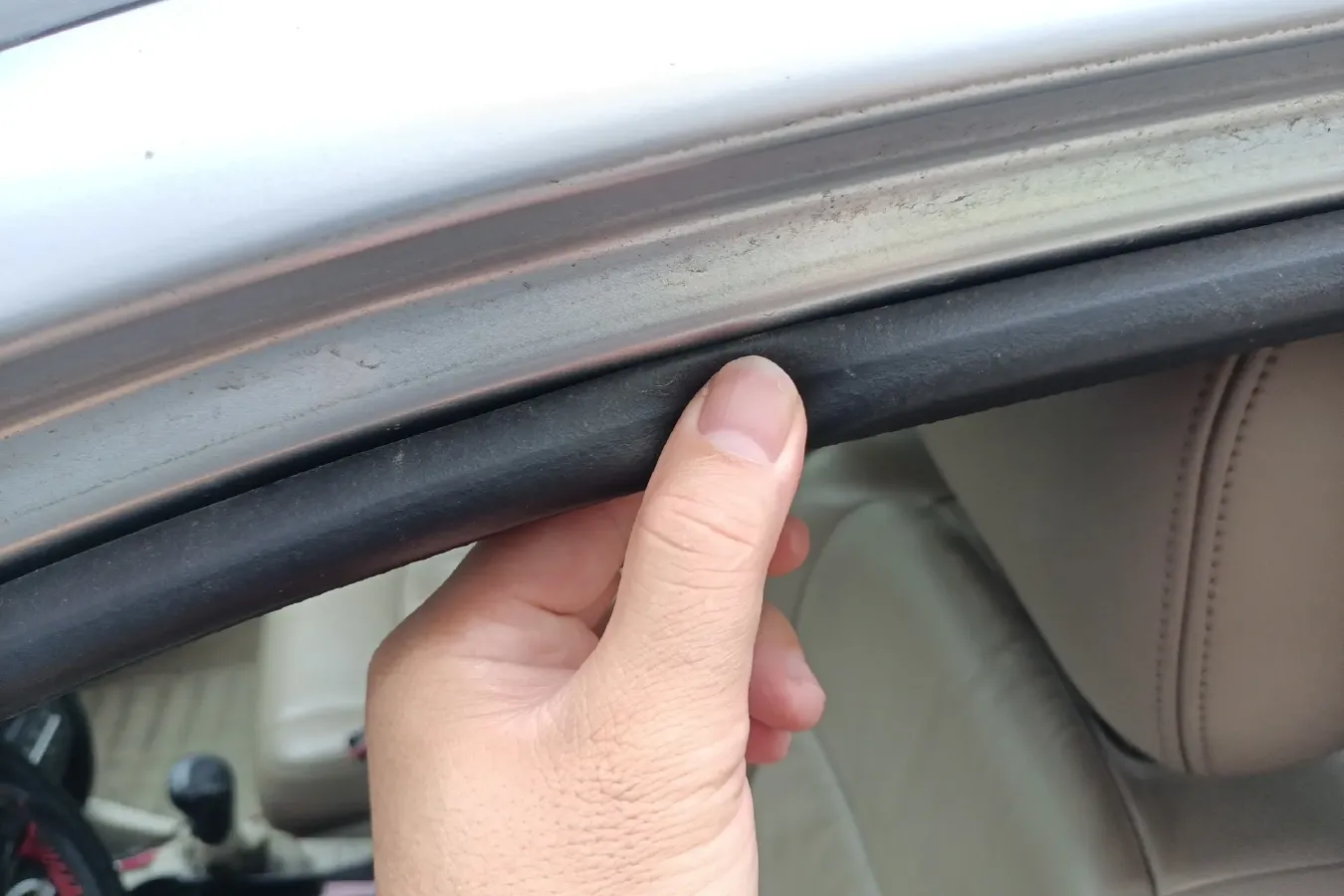 2012 Soueast V3 1.5L 120HP L4 5MT,autocango,china used car exporter,china ev exporter,chinese used car exporter,chinese used ev exporter