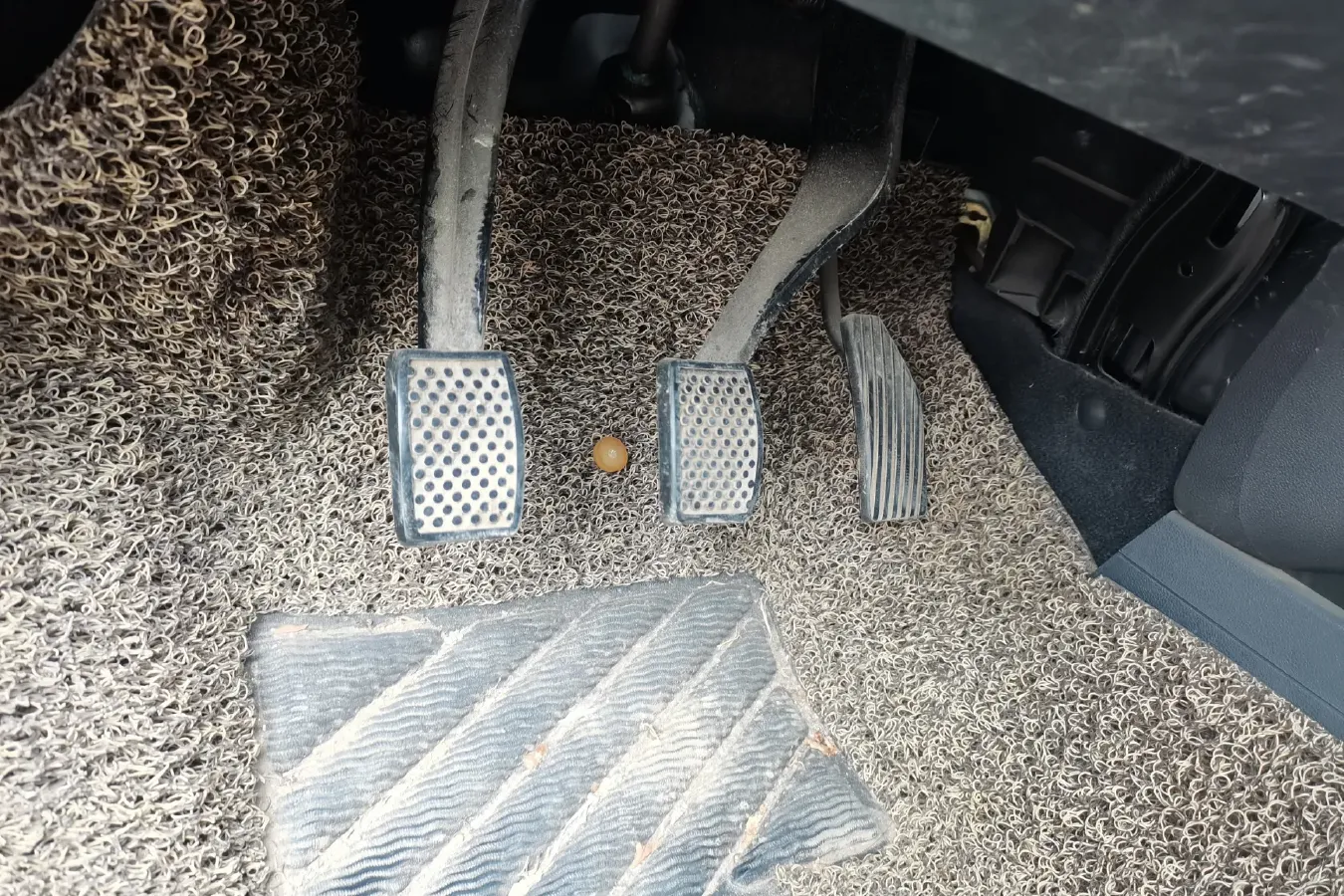 2013 Chery QQ 1.0L 69HP L3 5MT,autocango,china used car exporter,china ev exporter,chinese used car exporter,chinese used ev exporter