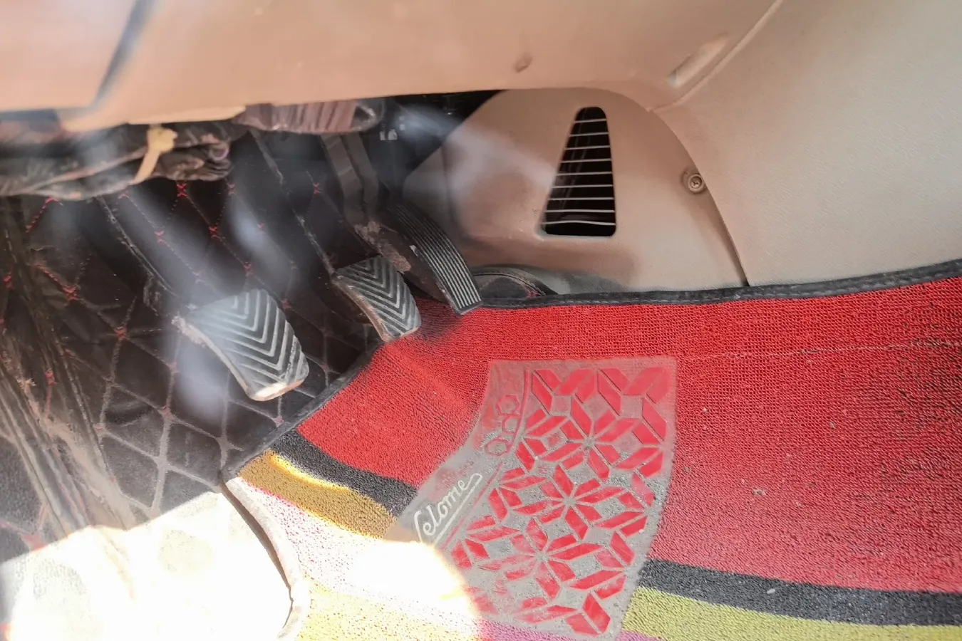 2012 JAC HeYue 1.5L 113HP L4 5MT,autocango,china used car exporter,china ev exporter,chinese used car exporter,chinese used ev exporter