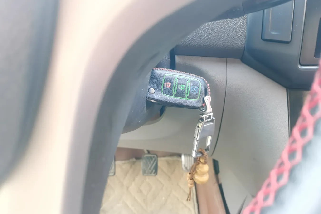 2014 BAIC WeiWang M20 1.5L 102HP L4 5MT,autocango,china used car exporter,china ev exporter,chinese used car exporter,chinese used ev exporter