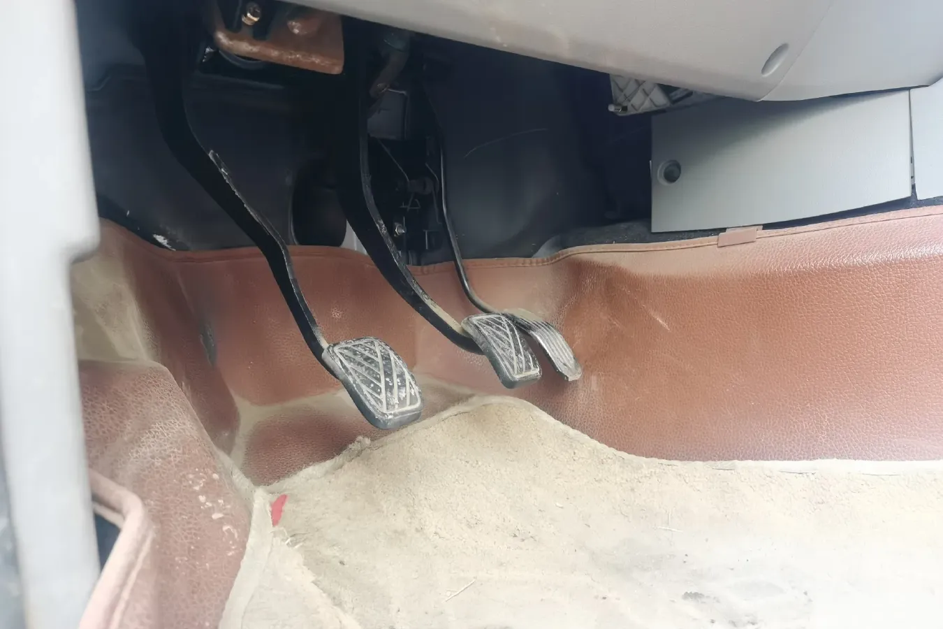 2014 BAIC WeiWang M20 1.5L 102HP L4 5MT,autocango,china used car exporter,china ev exporter,chinese used car exporter,chinese used ev exporter