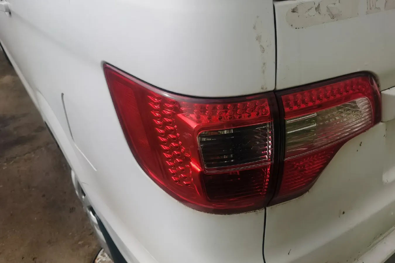 2014 BAIC WeiWang M20 1.5L 102HP L4 5MT,autocango,china used car exporter,china ev exporter,chinese used car exporter,chinese used ev exporter